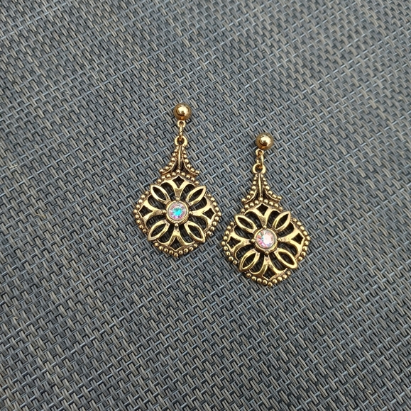 Avon AB 💞 Crystal 🕊🐤 Earrings - Picture 1 of 6